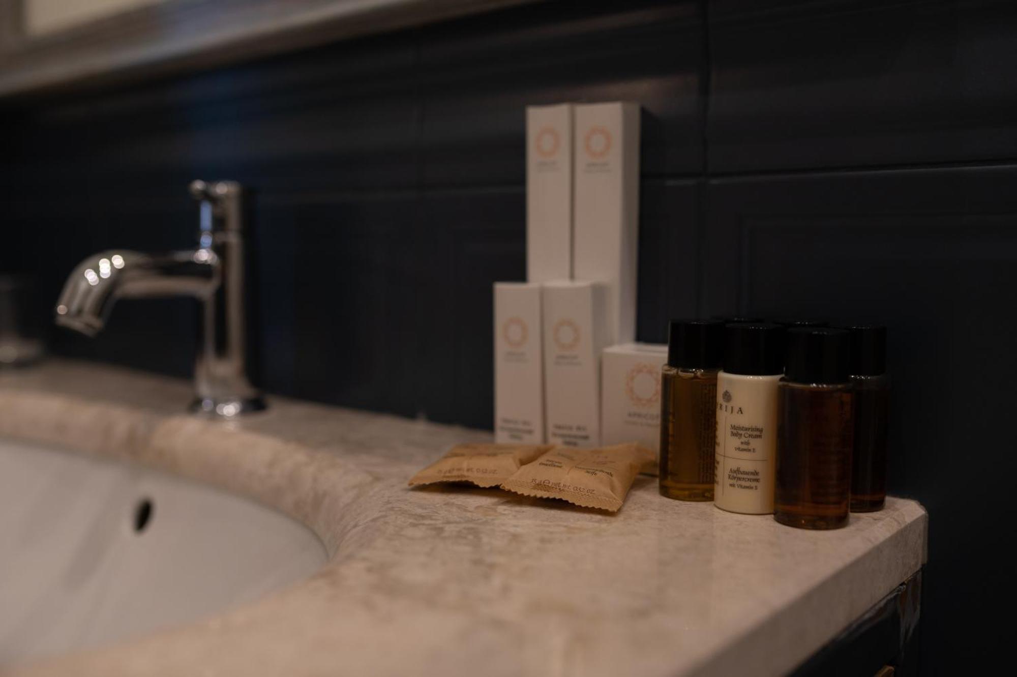 Grand Hotel Gyumri By Apricot Hotels Eksteriør billede