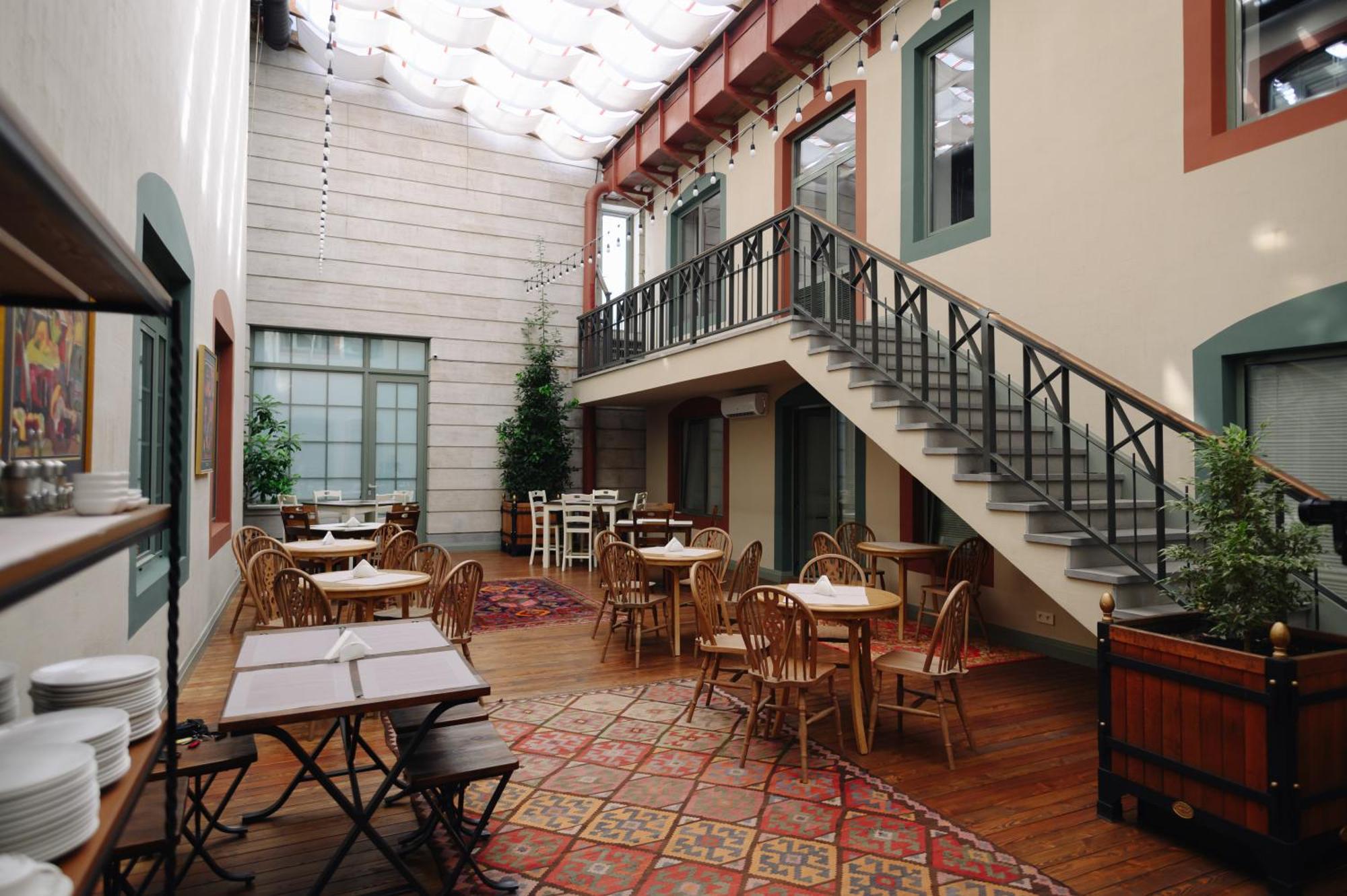 Grand Hotel Gyumri By Apricot Hotels Eksteriør billede