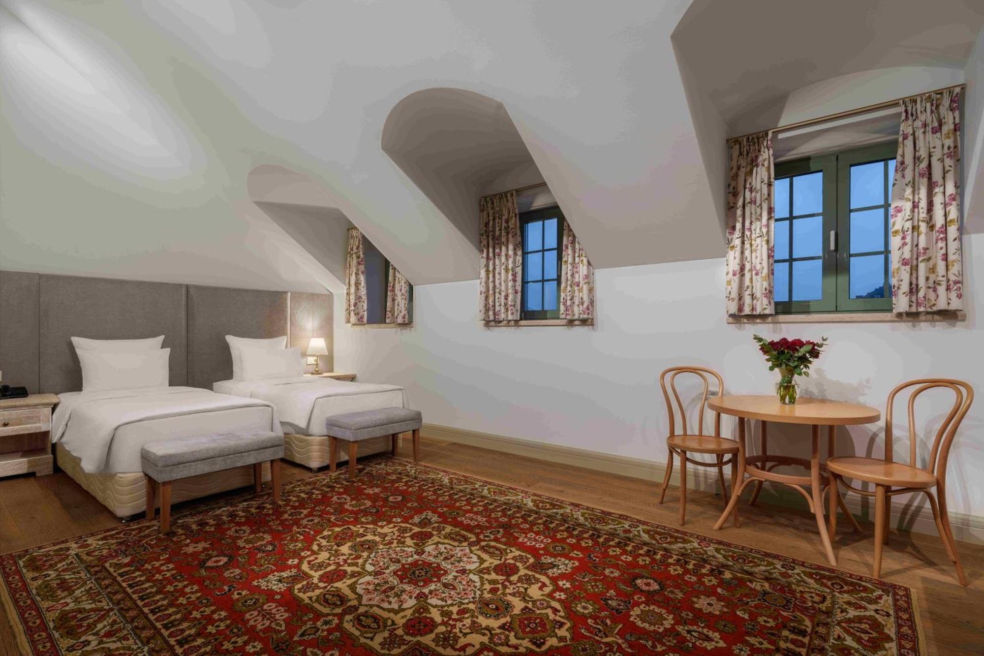 Grand Hotel Gyumri By Apricot Hotels Eksteriør billede